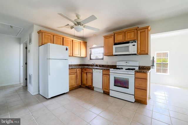 28 LAKE SAINT CLAIR DR, Little Egg Harbor Twp, NJ 08087