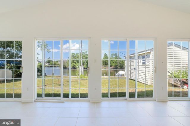 28 LAKE SAINT CLAIR DR, Little Egg Harbor Twp, NJ 08087