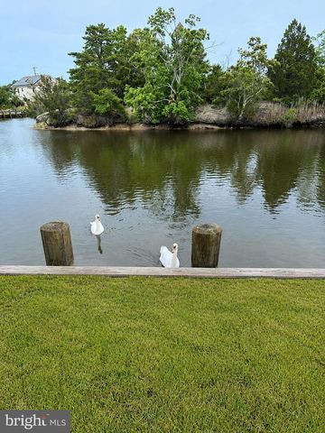 28 LAKE SAINT CLAIR DR, Little Egg Harbor Twp, NJ 08087