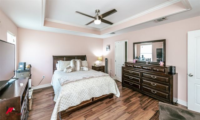 3726 Sabine Pass Dr, Bossier City, LA 71111