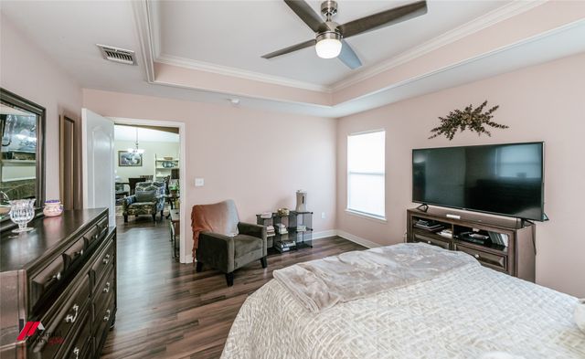 3726 Sabine Pass Dr, Bossier City, LA 71111