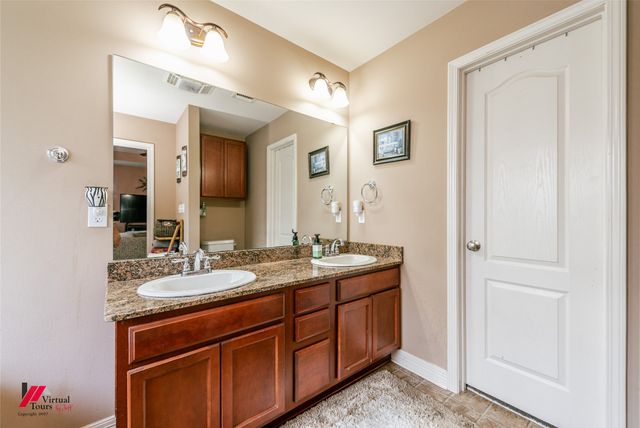 3726 Sabine Pass Dr, Bossier City, LA 71111