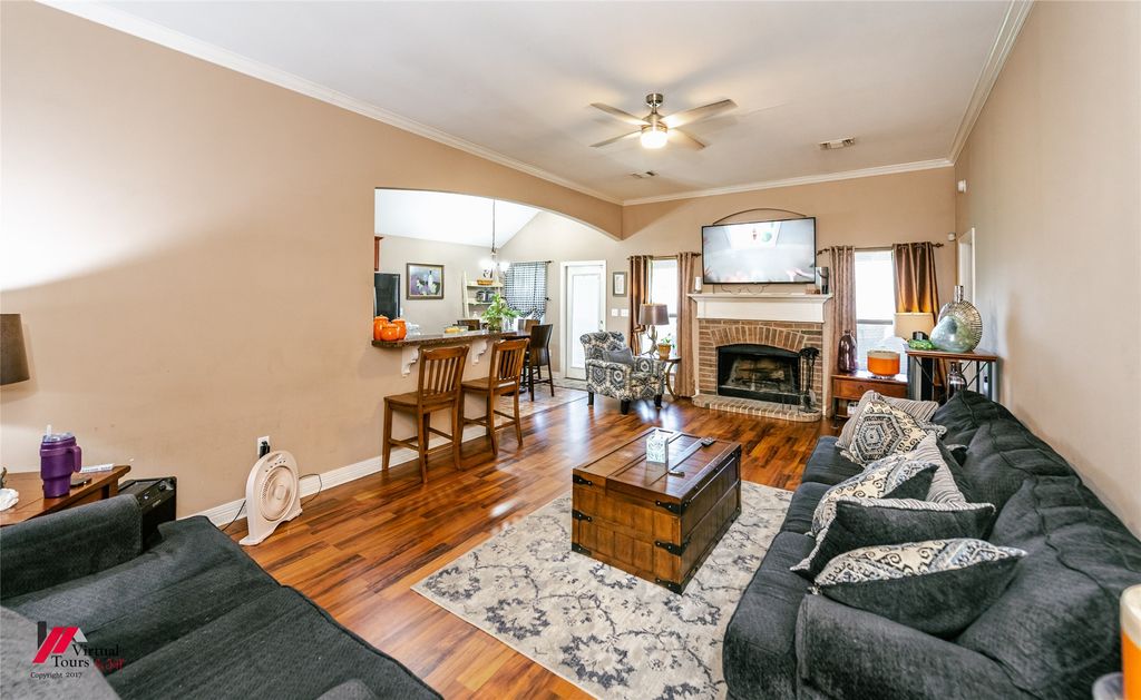 3726 Sabine Pass Dr, Bossier City, LA 71111