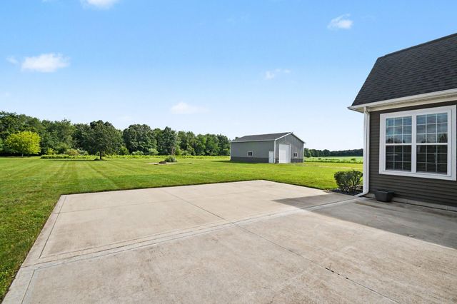 3181 Chamberlain Road, Buchanan Twp, MI 49107