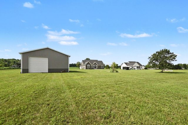 3181 Chamberlain Road, Buchanan Twp, MI 49107