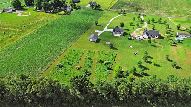 3181 Chamberlain Road, Buchanan Twp, MI 49107