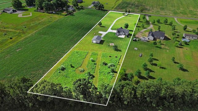 3181 Chamberlain Road, Buchanan Twp, MI 49107