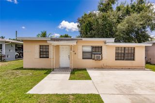 6330 Rodman St, Hollywood, FL 33023