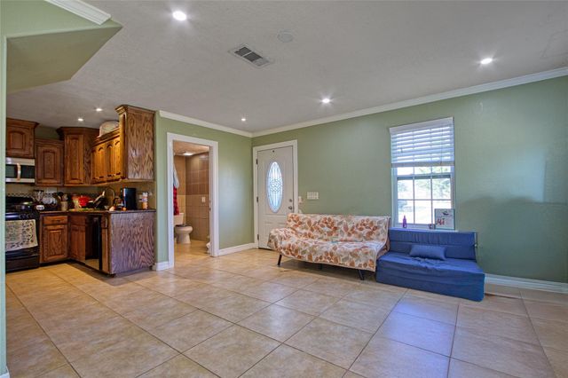 440 County Road 4893, Dayton, TX 77535