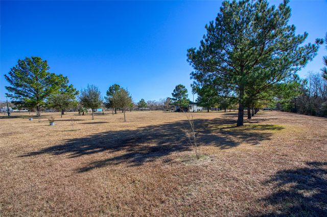 440 County Road 4893, Dayton, TX 77535