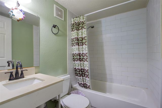 440 County Road 4893, Dayton, TX 77535