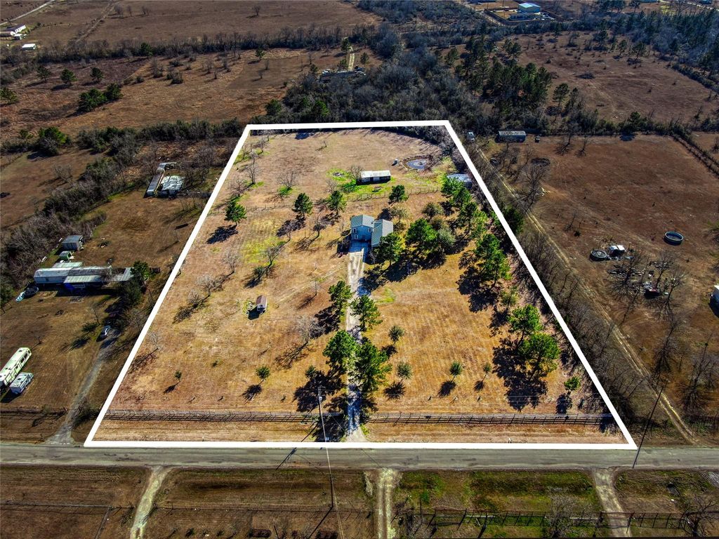 440 County Road 4893, Dayton, TX 77535