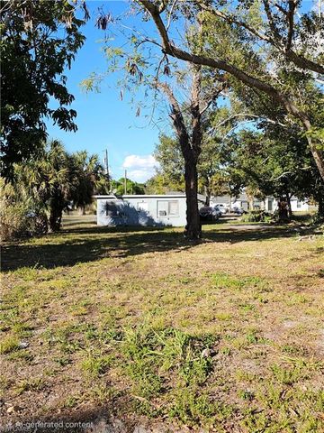 3966 Madison AVE, Fort Myers, FL 33916
