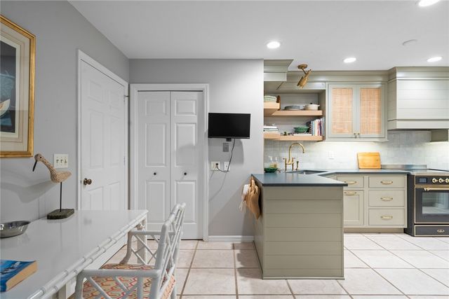 2523 Ocean Drive 2, Vero Beach, FL 32963