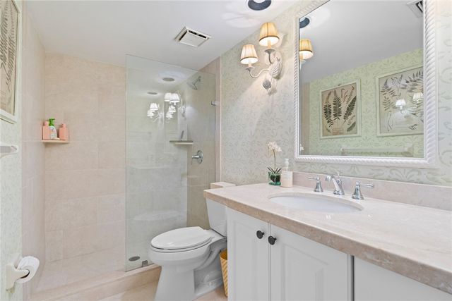 2523 Ocean Drive 2, Vero Beach, FL 32963