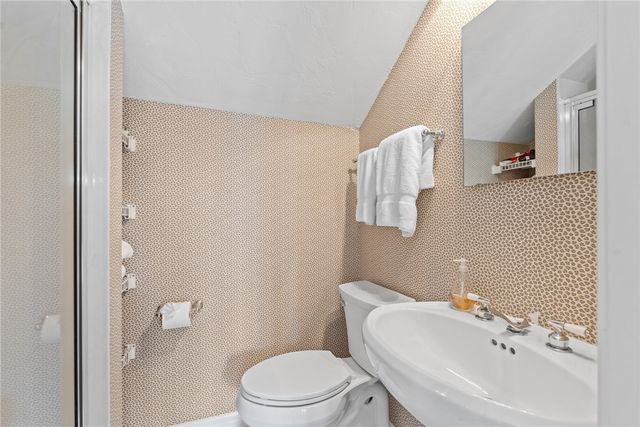 2523 Ocean Drive 2, Vero Beach, FL 32963