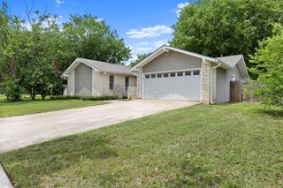 618 Buckskin DR, Round Rock, TX 78681