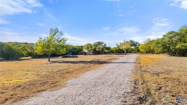 205 Mesquite Trail, Wimberley, TX 78676