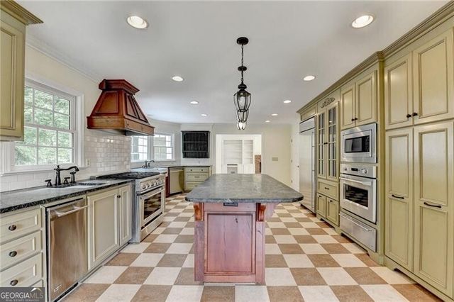 1447 Watsons Place, Lawrenceville, GA 30043