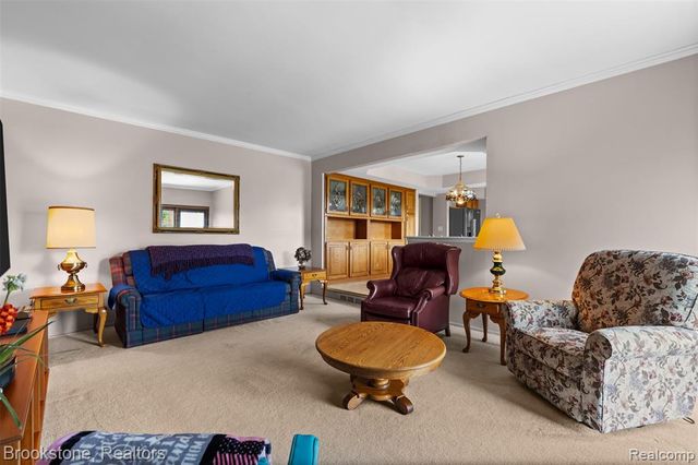2002 Hempstead Drive, Troy, MI 48083