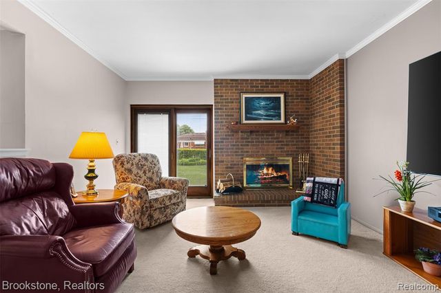 2002 Hempstead Drive, Troy, MI 48083