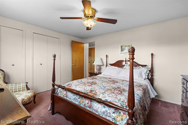 2002 Hempstead Drive, Troy, MI 48083