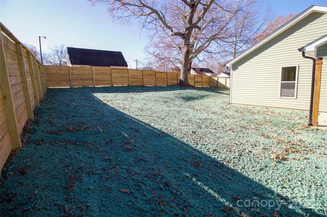 2406 Brookside Avenue, Kannapolis, NC 28081