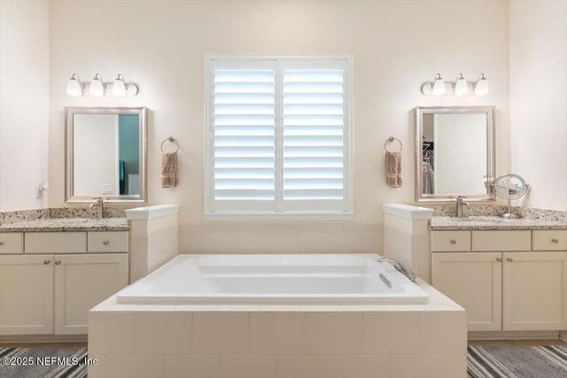 3040 MONTILLA Drive, Jacksonville, FL 32246