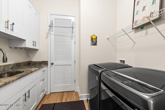 3040 MONTILLA Drive, Jacksonville, FL 32246