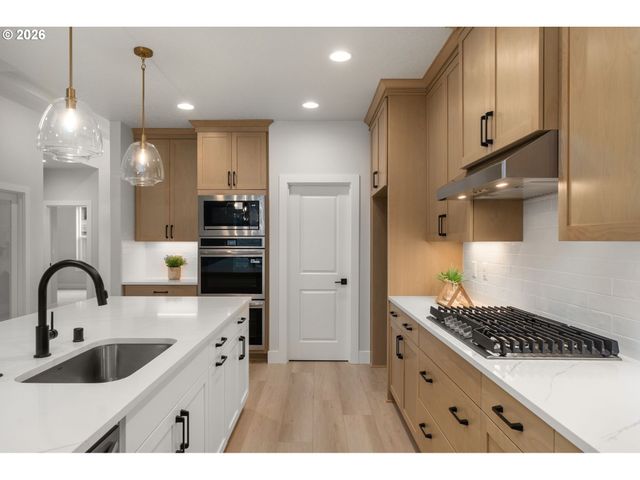 1824 Ne 196th, Vancouver, WA 98684