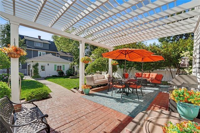 150 Pierce Avenue, Hamburg, NY 14075