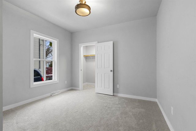 1315 W SUMMER STREET, Appleton, WI 54914