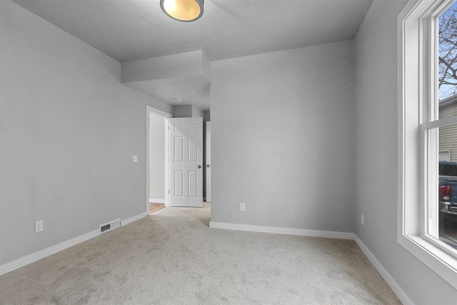 1315 W SUMMER STREET, Appleton, WI 54914