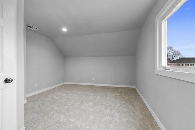 1315 W SUMMER STREET, Appleton, WI 54914