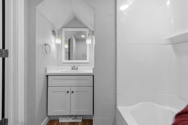 1315 W SUMMER STREET, Appleton, WI 54914