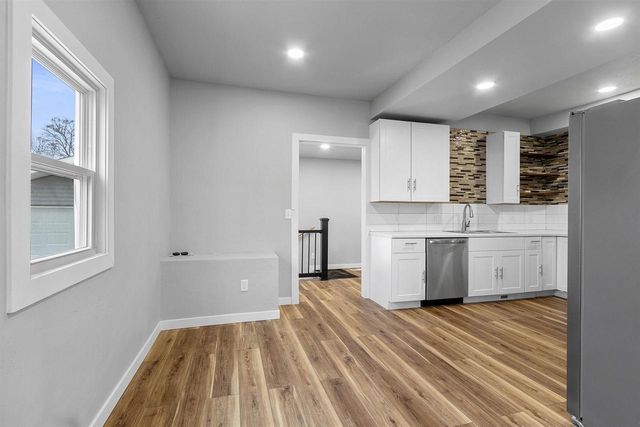 1315 W SUMMER STREET, Appleton, WI 54914