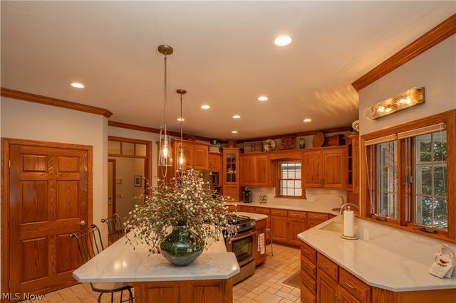 1535 Chadford Gate SE, Canton, OH 44709