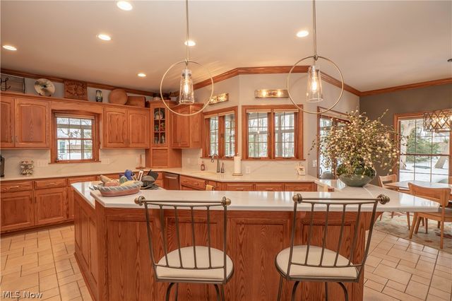 1535 Chadford Gate SE, Canton, OH 44709