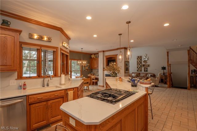 1535 Chadford Gate SE, Canton, OH 44709