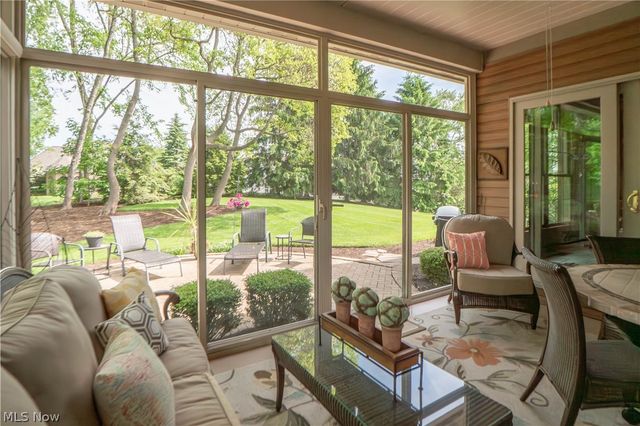 1535 Chadford Gate SE, Canton, OH 44709
