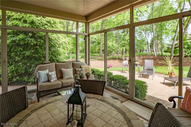 1535 Chadford Gate SE, Canton, OH 44709