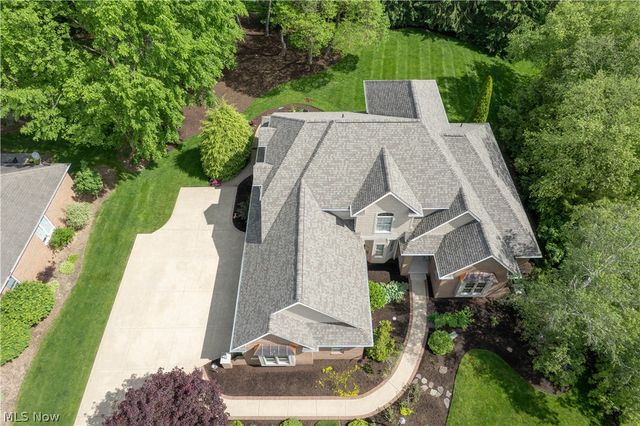 1535 Chadford Gate SE, Canton, OH 44709