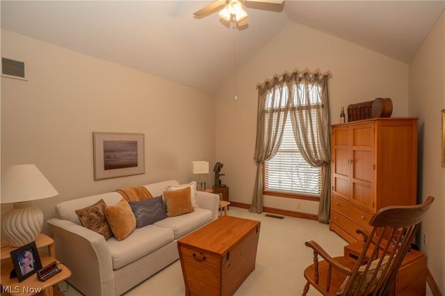 1535 Chadford Gate SE, Canton, OH 44709
