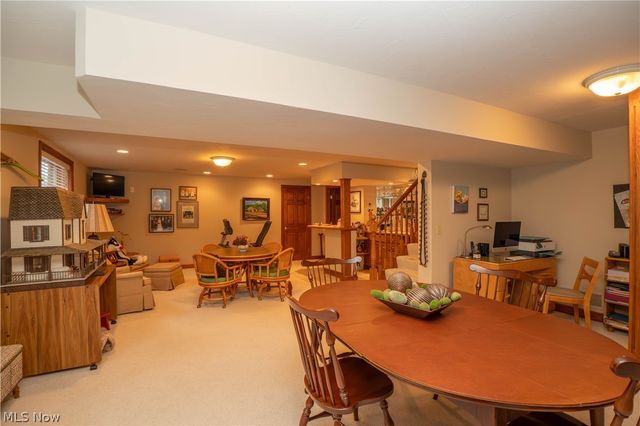 1535 Chadford Gate SE, Canton, OH 44709