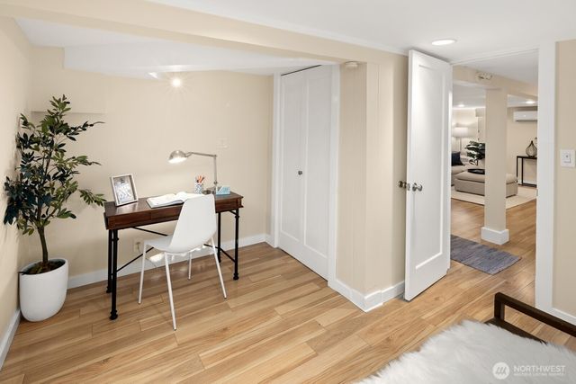 2106 NW 77th Street, Seattle, WA 98117