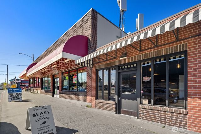 2106 NW 77th Street, Seattle, WA 98117