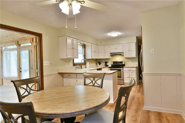 1097 Center Street E, Warren, OH 44481