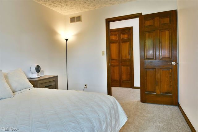1097 Center Street E, Warren, OH 44481