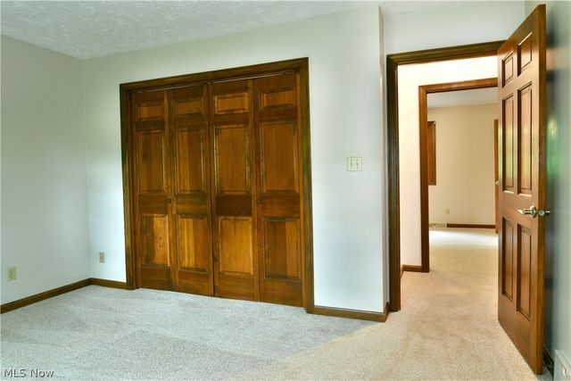 1097 Center Street E, Warren, OH 44481