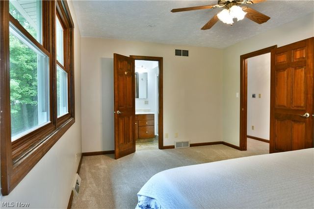 1097 Center Street E, Warren, OH 44481